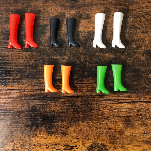 1970's Barbie Boots Accessories - Picture 1 of 6